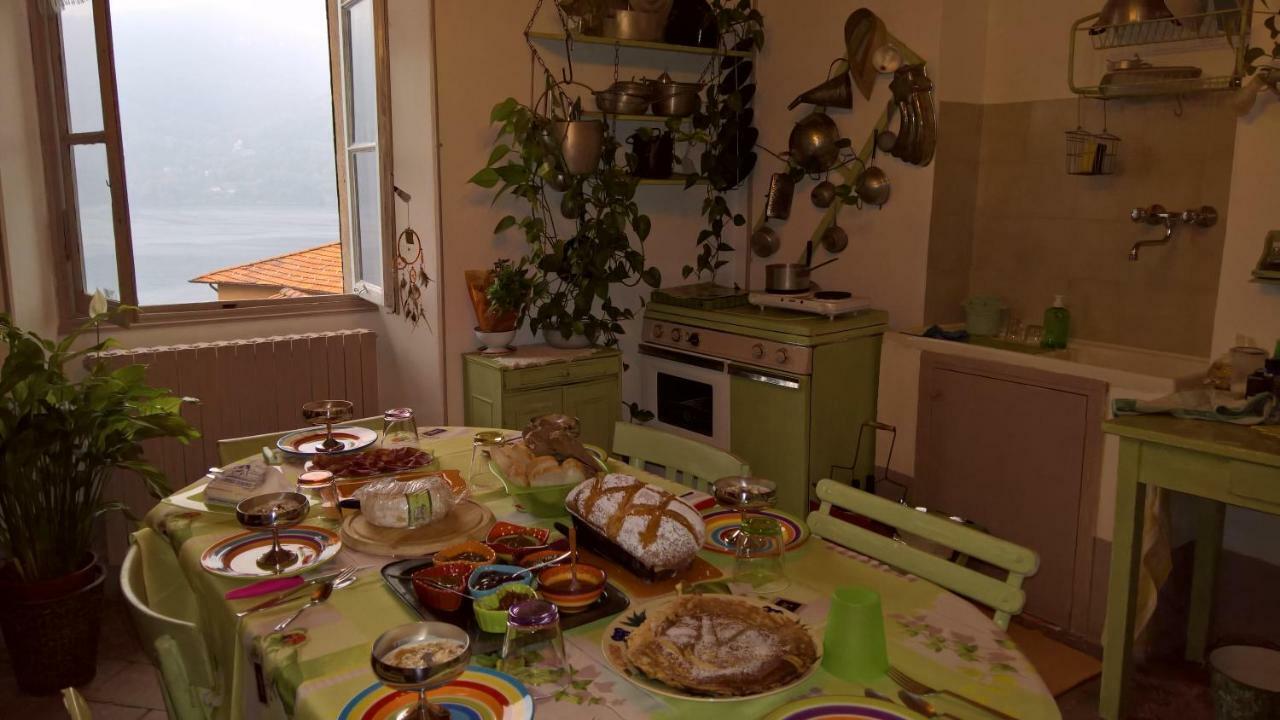 Carate Urio B&B "A Casa Di Camilla" מראה חיצוני תמונה