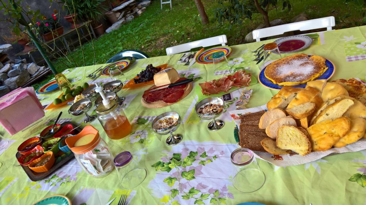 Carate Urio B&B "A Casa Di Camilla" מראה חיצוני תמונה