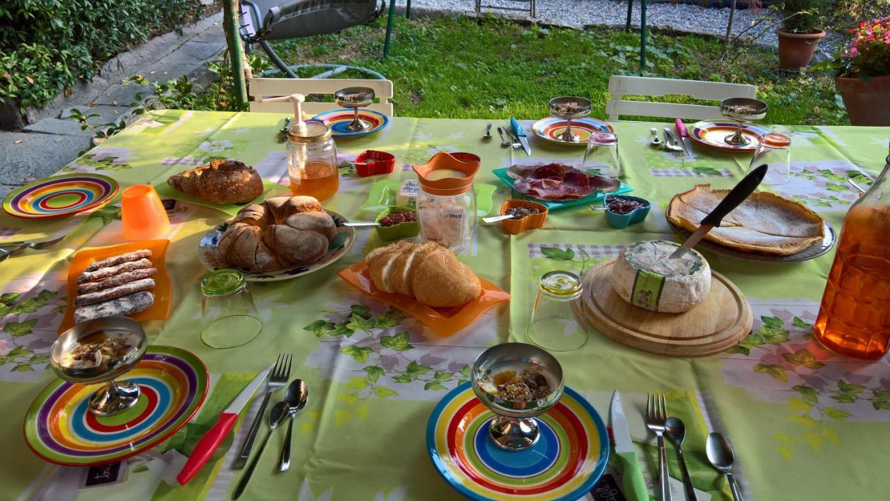 Carate Urio B&B "A Casa Di Camilla" מראה חיצוני תמונה