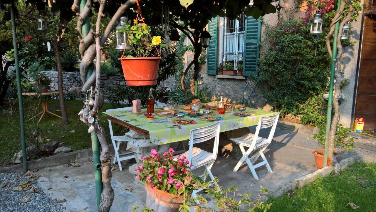 Carate Urio B&B "A Casa Di Camilla" מראה חיצוני תמונה